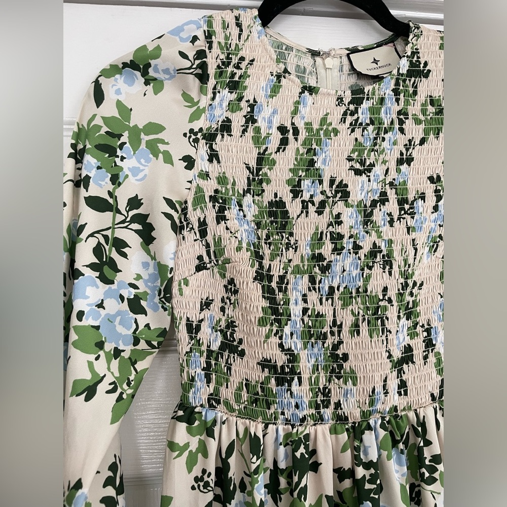 Tuckernuck - Beige w/ Blue & Green Floral Print Smocked Dress Sz XS - Picture 11 of 15